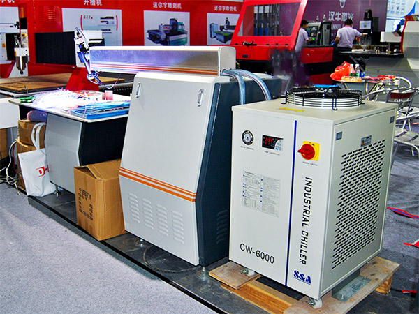 3000W Chilling Capacity Chiller CW-6000