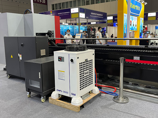 TEYU CWFL-3000 Laser Chillers Have Excellent Performance in Cooling 3000W Fiber Laser Cutting Machines