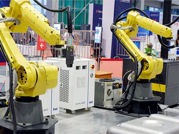 S&A Chiller CWFL-1000 for cooling up to 1kW fiber laser welder & cutter