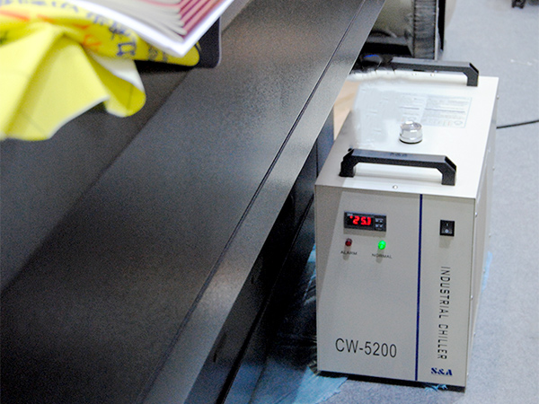 CW-5200Industrial Water Chiller For Cooling Fabric Laser Cutting Engraving Machine