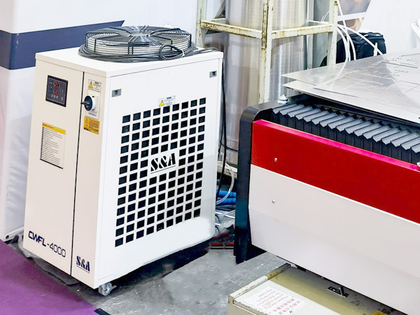 TEYU S&A CWFL-4000 Industrial Chiller for CNC Machines with 4kW Fiber Laser