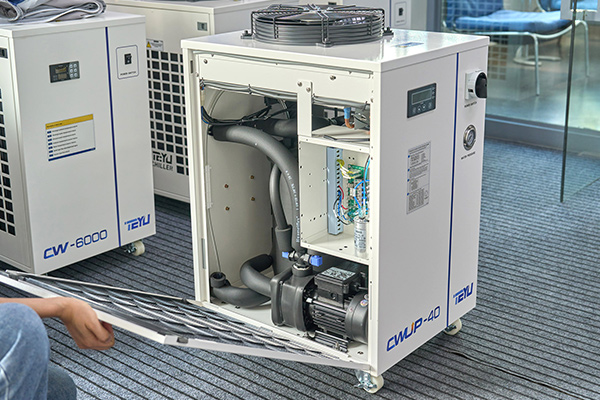 Part used in the new chiller (CWUP-40): electric pump