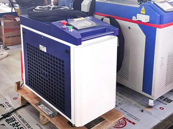 TEYU S&A Water Chillers for Cooling Handheld Laser Welding Machines