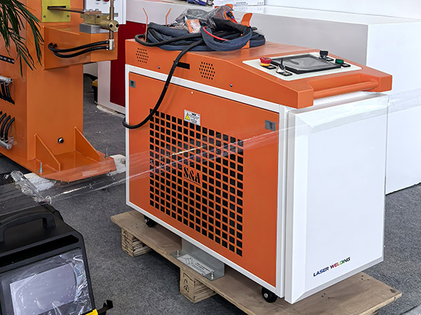 TEYU S&A Water Chillers for Cooling Handheld Laser Welding Machines