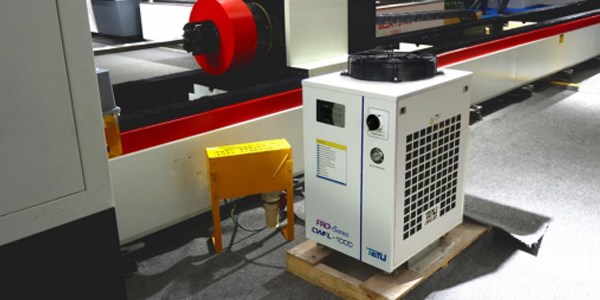TEYU laser chiller CWFL-1000 for cooling laser tube cutting machine