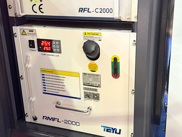 TEYU 19-inch Rack-Mounted Chillers RMFL-2000