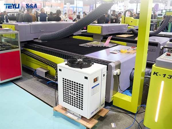 Refrigeratore d'acqua CW-6000 al DPES China 2025