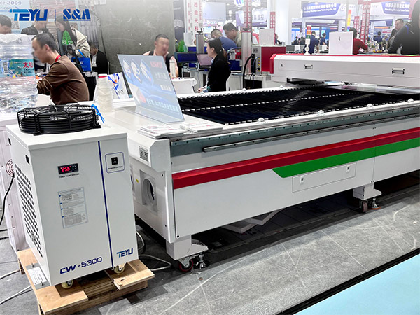 Refrigeratore d'acqua CW-5300 al DPES China 2025