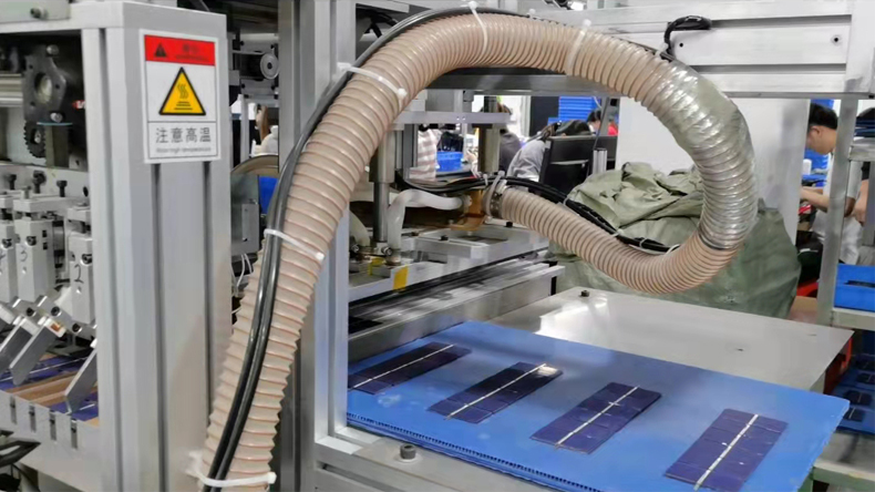 Aumoon China Solar charger production process manufacturers