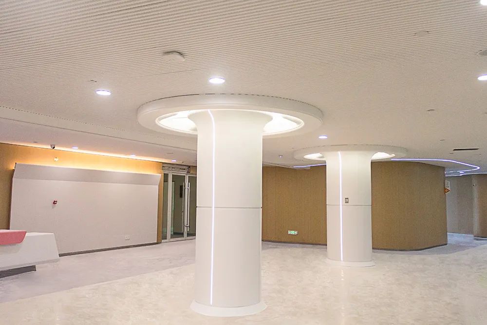 Manufacturing process of solid surface material circular column cladding