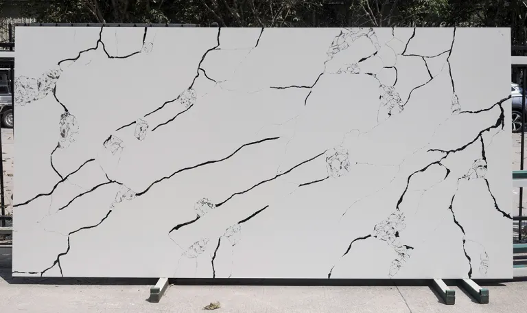 China white Calacatta quartz stone slabs and worktop manufacturers