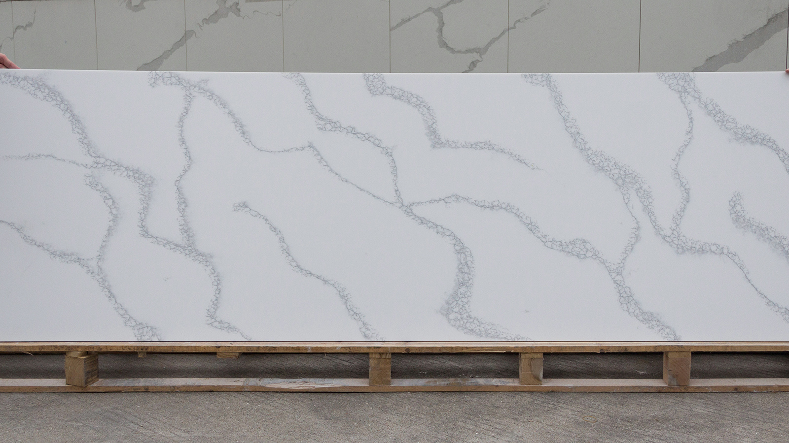 ผู้ผลิตพื้นผิวอะคริลิกแข็งแบบโค้งงอได้ที่กำหนดเองได้ดีที่สุดจากจีน | GELANDY