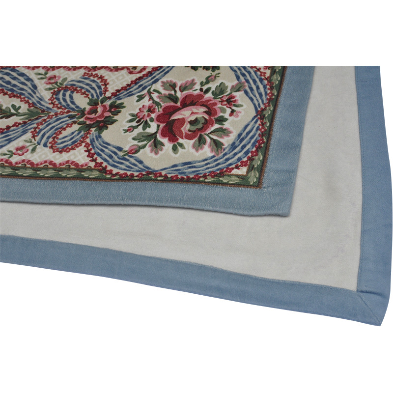 detailed-texture-of-high-micron-silk-fiber-blanket-TH15B2801