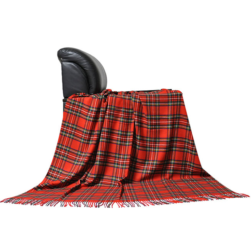 Close-up of composition and size label on TDC2103 acrylic throw blanket 50x60 inch for wholesale quality checking