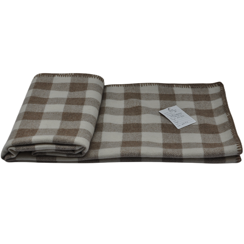 E130403-luxury-cashmere-blanket-gingham-pattern-drape-view