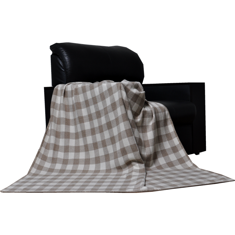 E130403-classic-gingham-plaid-100-cashmere-throw-blanket-flat-lay
