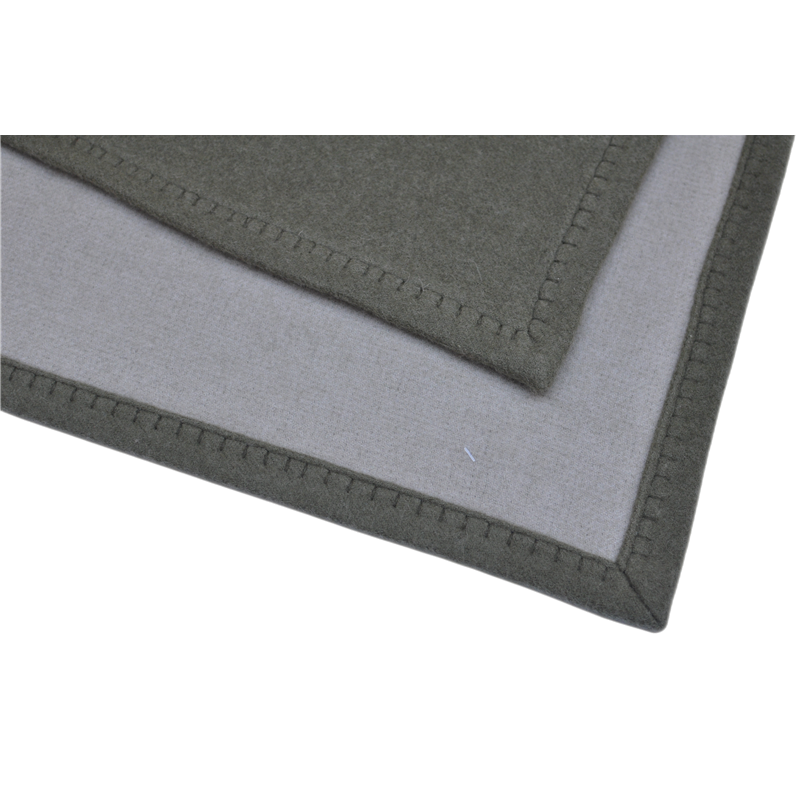 neatly-folded-bulk-production-of-cost-effective-luxury-wool-cashmere-throws