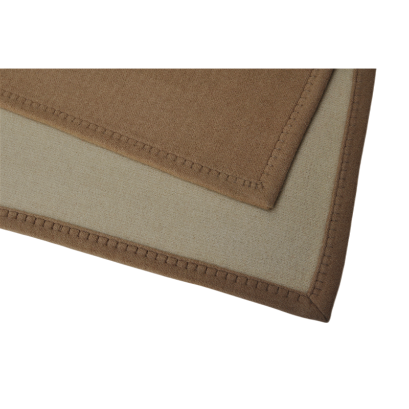 TAK2220 lamb wool cashmere blanket whipstitch edge finishing detail