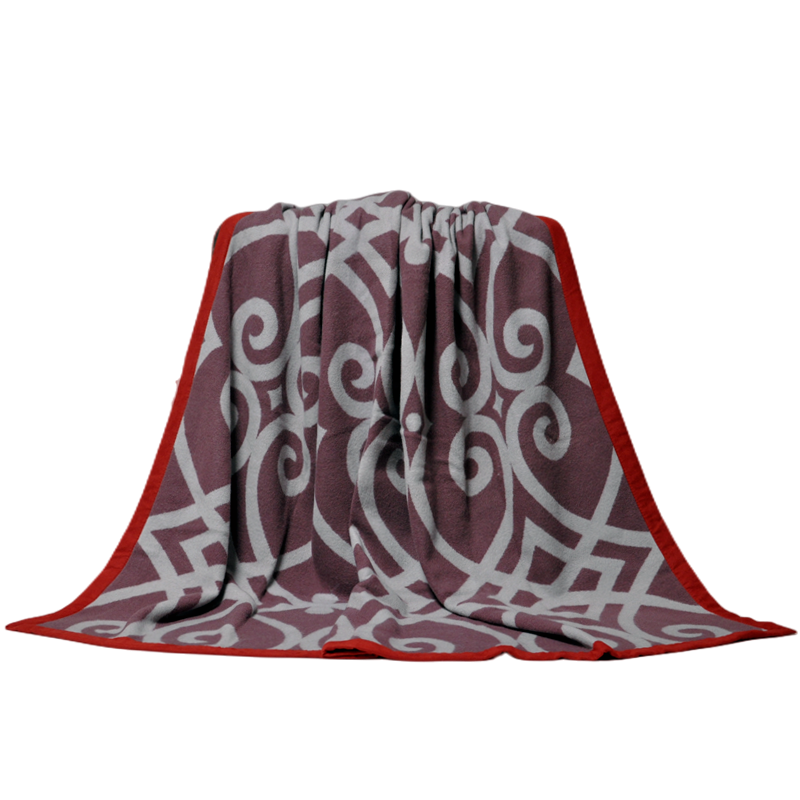 durable-thick-wool-blanket-for-hotel-and-residential-use