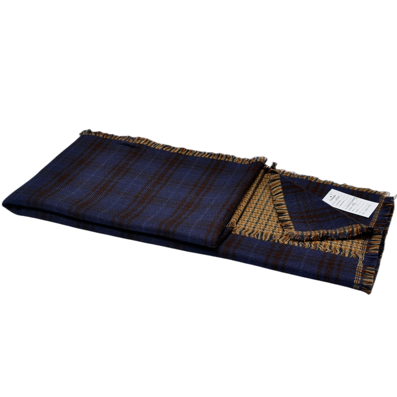 WDT2106 folded houndstooth scarf view one