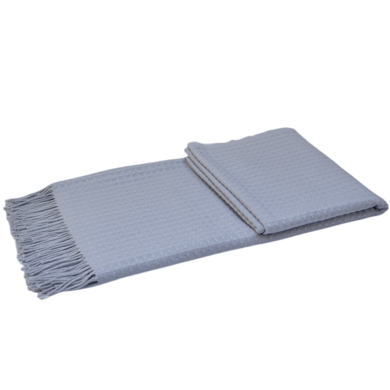 Detail of the lightweight 190gsm TDL1604-A blanket for travel and home decor.