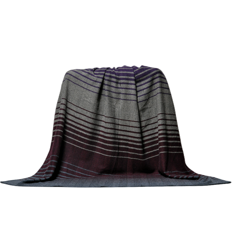 Styling-luxury-wool-throws-in-contemporary-interior-design-setting