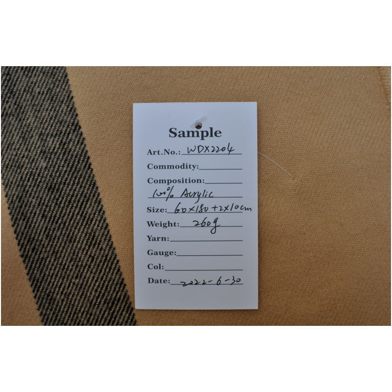 WDX2204 Scarf Product Tag Close-Up, Technical Specs 100% Acrylic 60x180cm 260g
