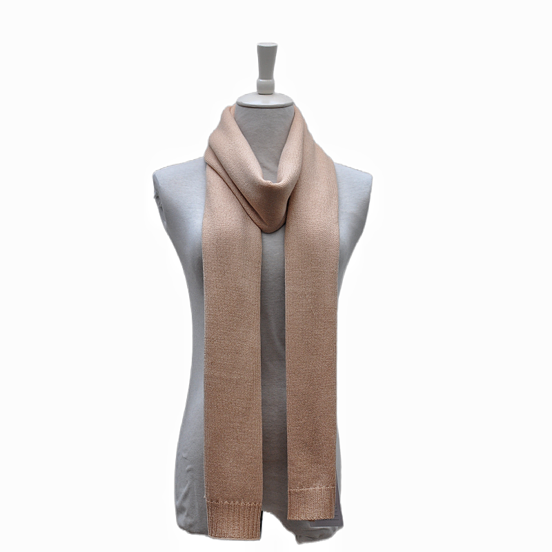 The elegant drape of the oversized TH2308 camel shawl for boutique styling