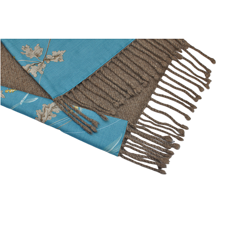 Handmade thick tassel edge detail of THB14071401 double sided cover blanket