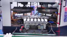 One-step injection and blowing machine can meet the large order needs of roll on bottle customers