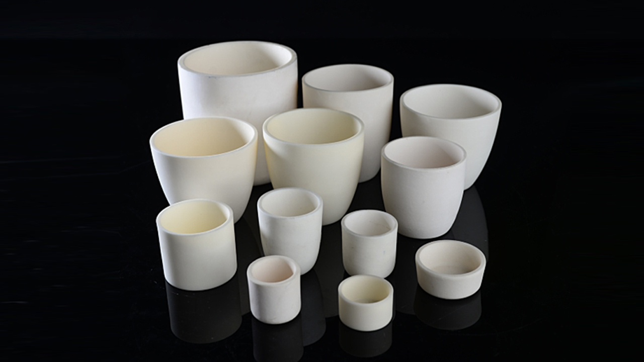 XTL sintyron Best Alumina ceramic crucible Company