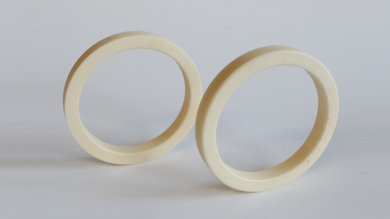 XTL sintyron Customized Alumina ceramic ring manufacturers From China