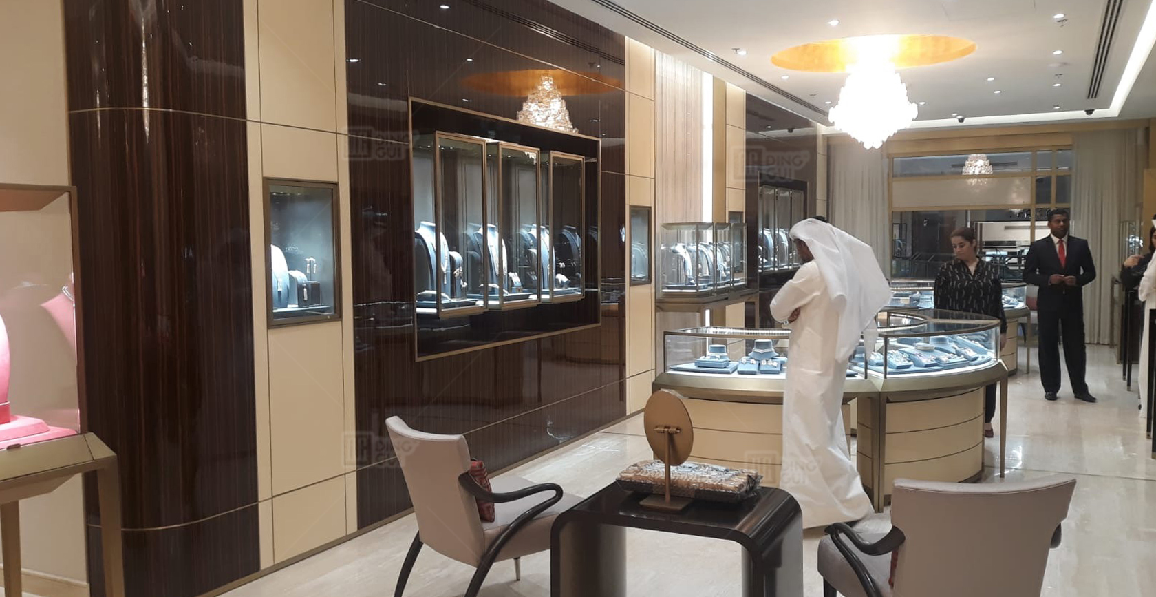 HighEnd Luxury Brand Jewelry Showcase Project In Bahrain