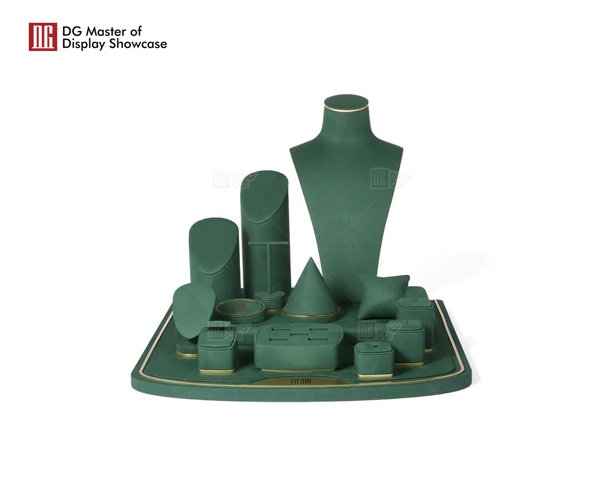 Customized Handmade Velvet Jewellery Display Props Custom Luxury