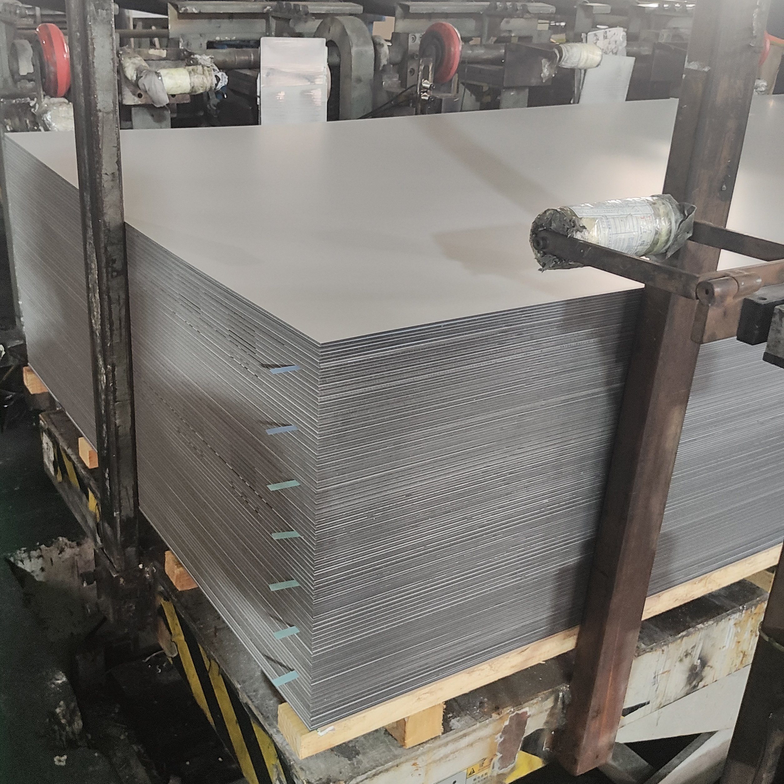  High Quality Target audience: Railway tunnel decorators, construction decoration companies, individual decorators, etc. Wholesale - Foshan Henglicai Building Materials Co., Ltd. 