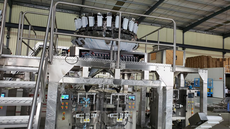 Multihead Weighing and Packaging Machine