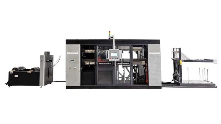 Тату тобының жалаңаш бейнелері Мастурбация жасап жатқан бойжеткен осырады