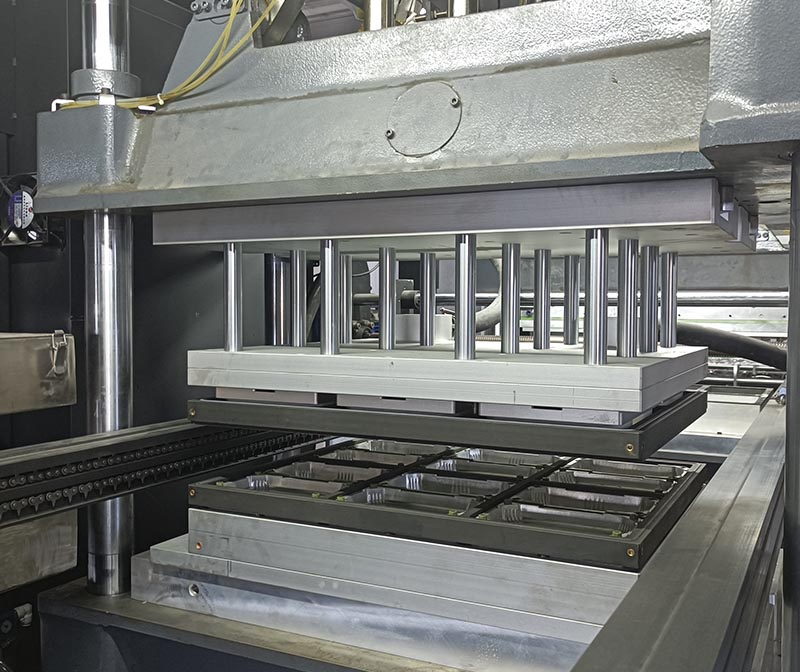  Yas Khoom Noj Thawv Thermoforming Tshuab