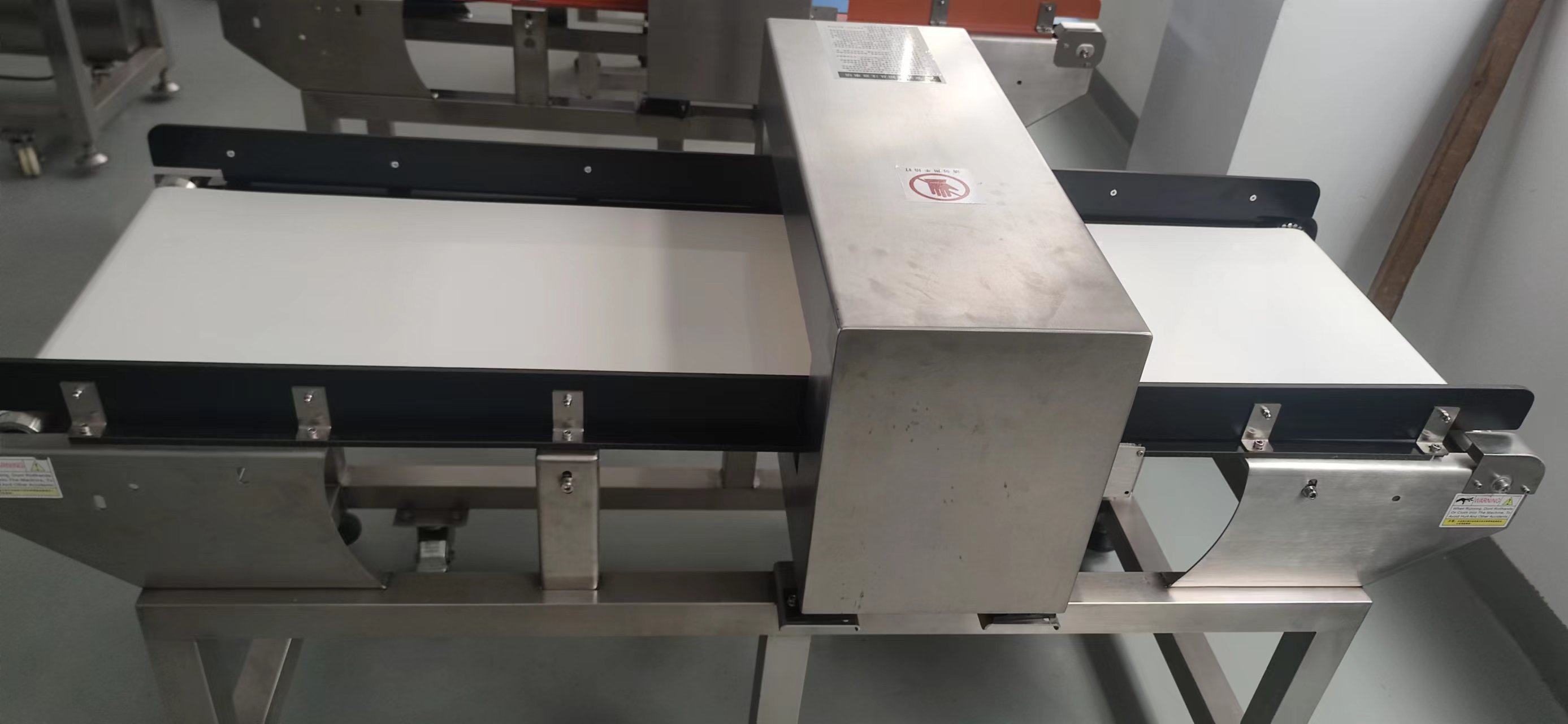 how-do-metal-detectors-work-in-food-industry-newgoer