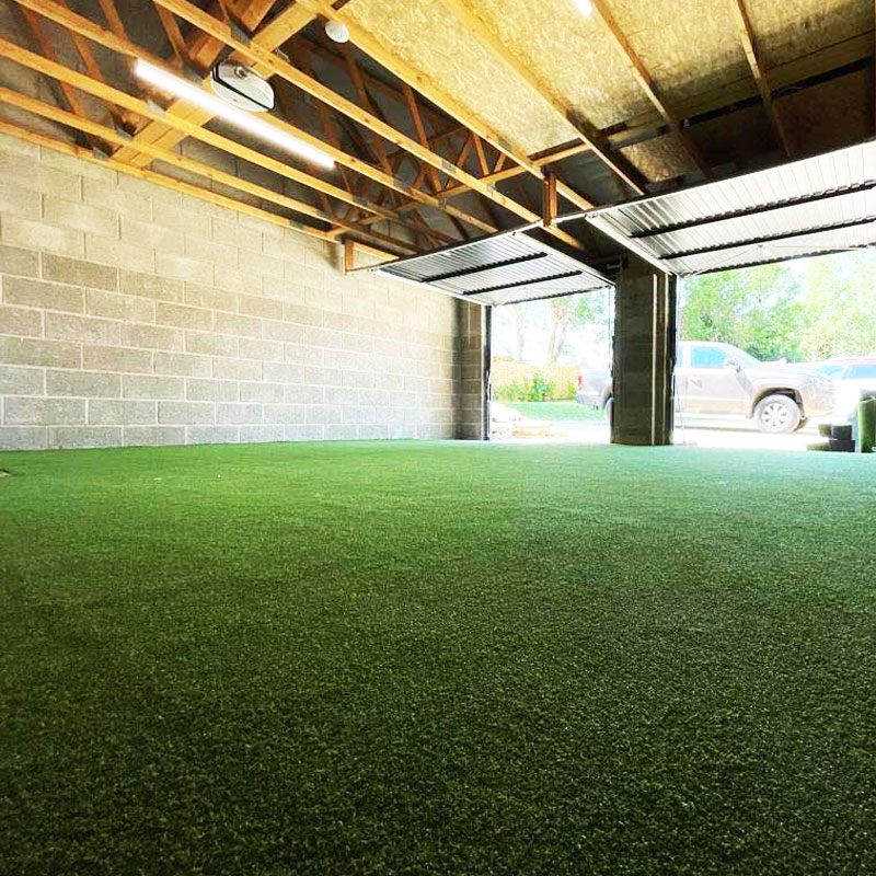 Can you put artificial grass in garage？