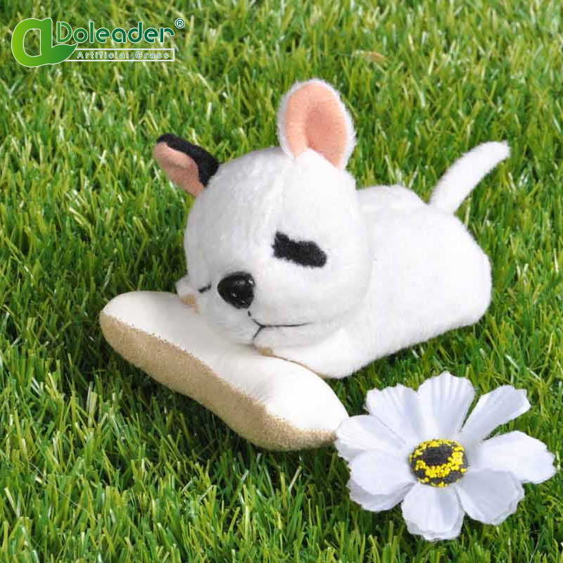 Is artificial grass too hot for dogs？