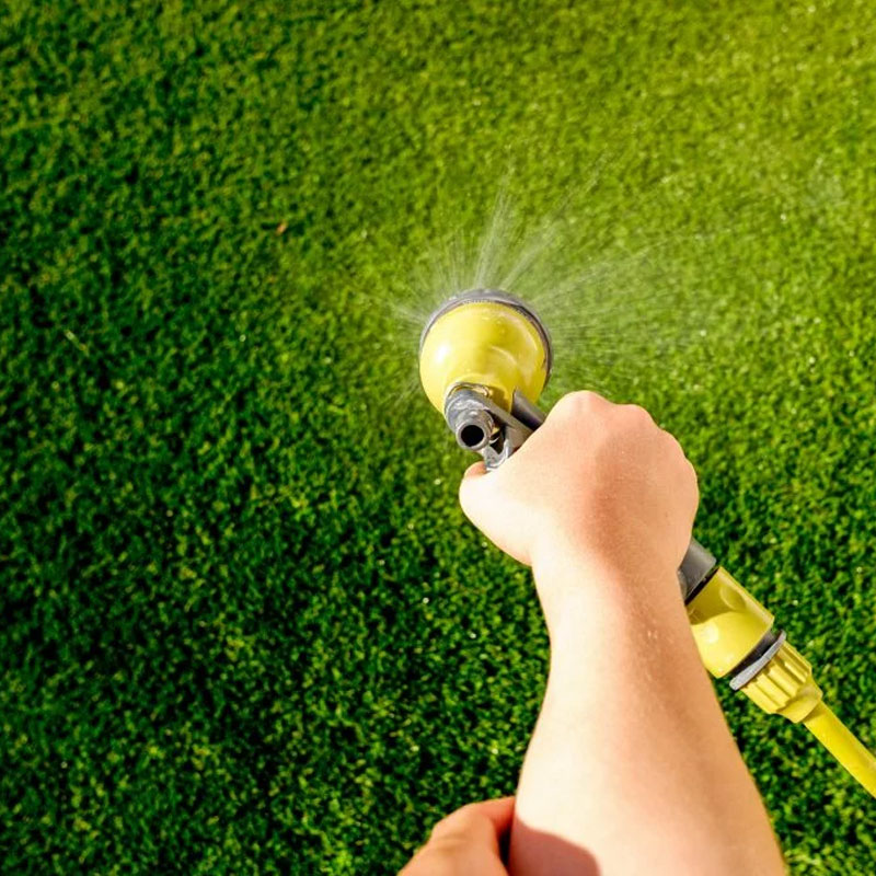 Cleaning fake grass with bleach solution Doleader