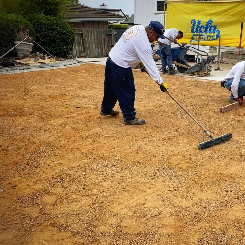 Leveling bumpy ground before artificial turf Doleader