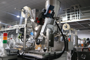 vertical granular and powder packing machine with powder metering head