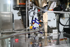 medical powder packing machine with bag former