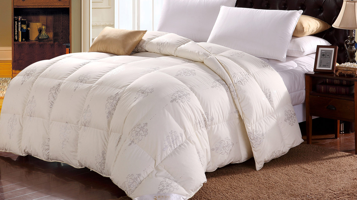 Hotel Grand White Goose Down Comforter Supplier Rongda