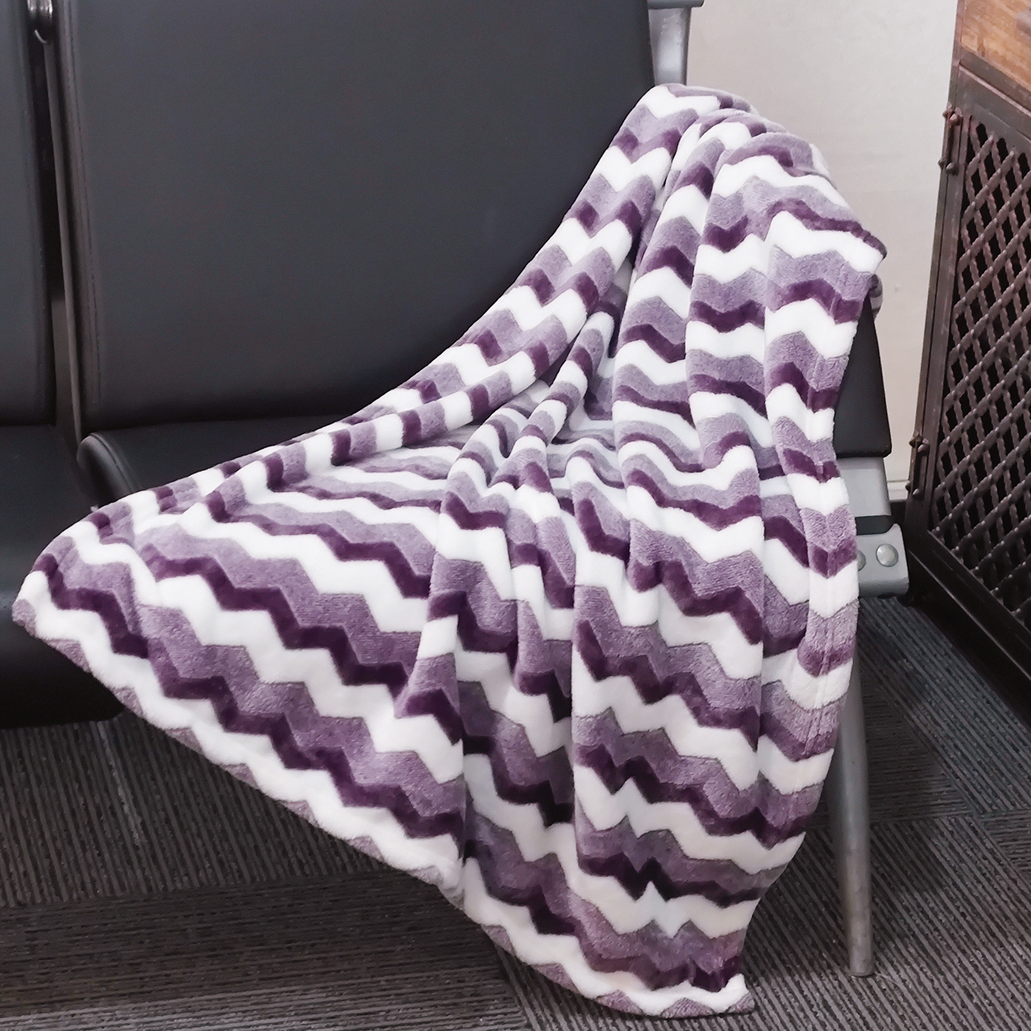  Quality Fuzzy Soft Zig Zag Style Melange Flannel Fleece Blanket Manufacturer | Dalston 