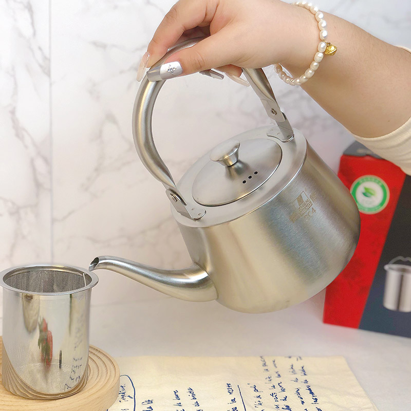 18/8 Stainless Steel Teapot With A Tiny Mesh Infuser Suitable For All Stove