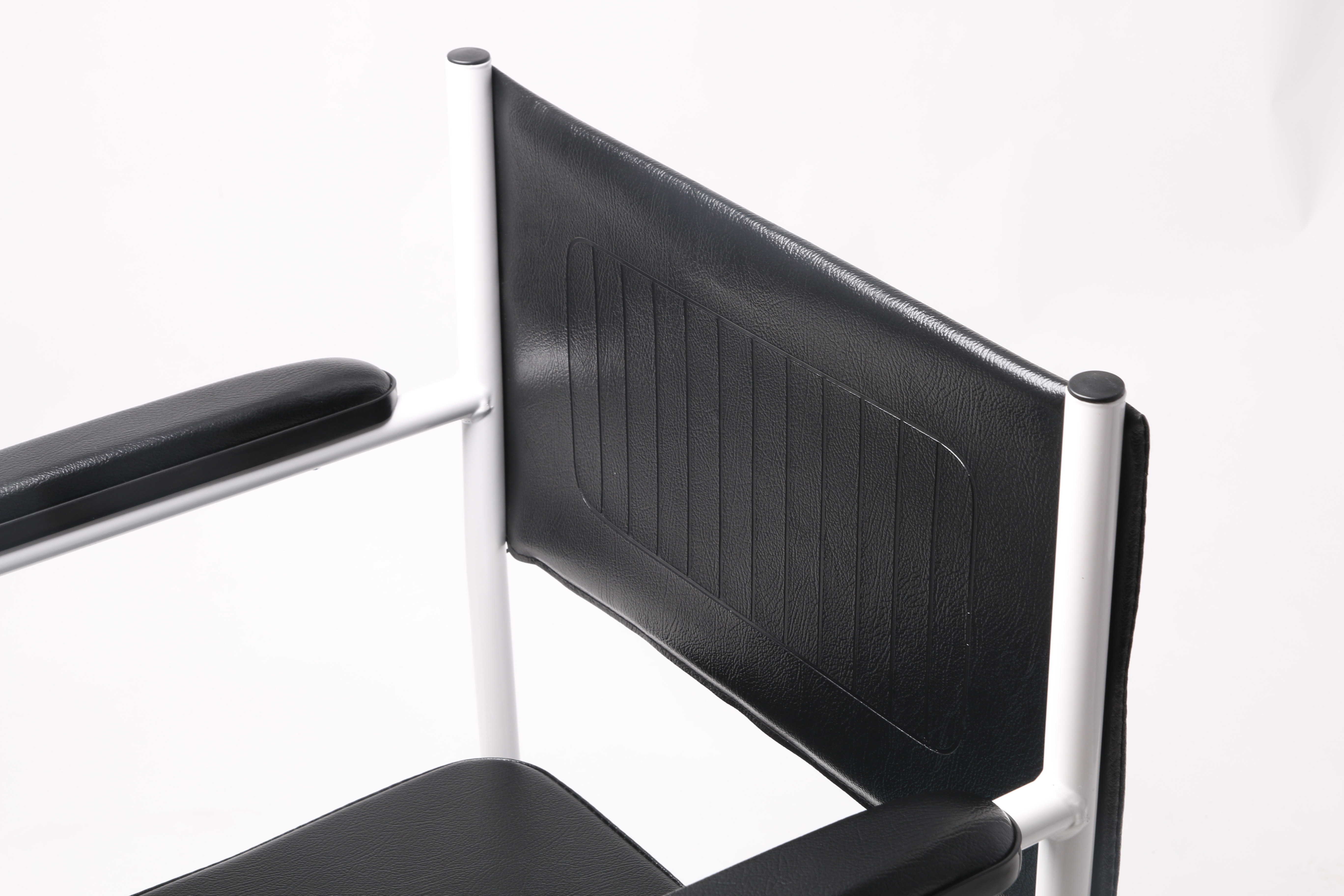 foldable commode chair
