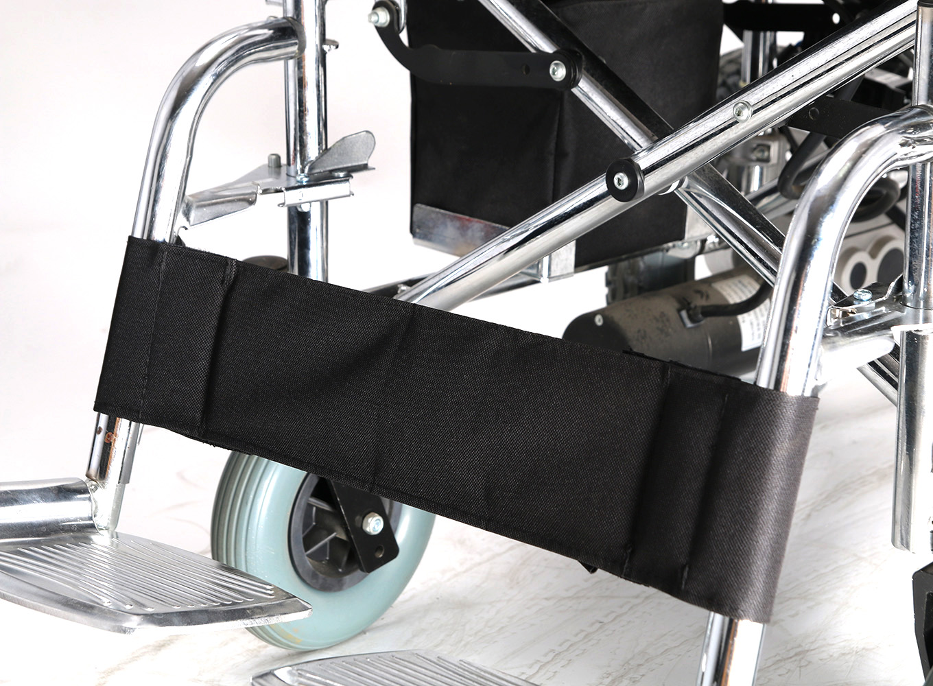 Electric wheelchairs for adults